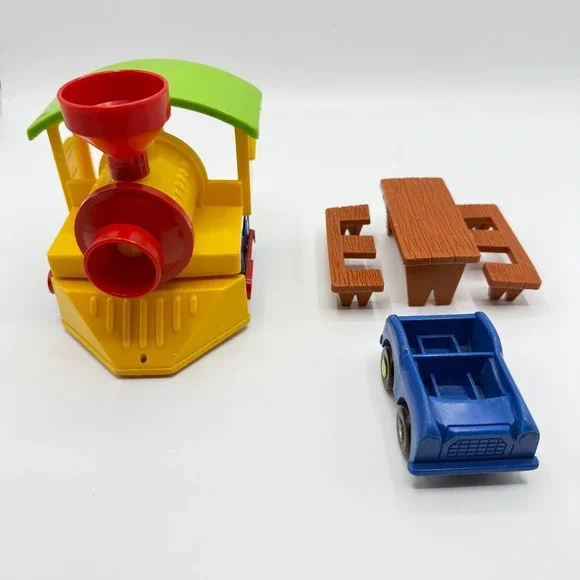 MacMagnet Family Car 1975 Ideal Think & Learn Live In Train Vintage - Picture 6 of 16